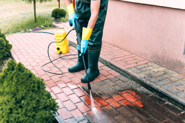 Why Choose Our Certified Pressure Washing Experts for Your Project Needs in Holcom, KS?